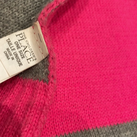 LOVE hat and scarf set - Picture 4 of 5